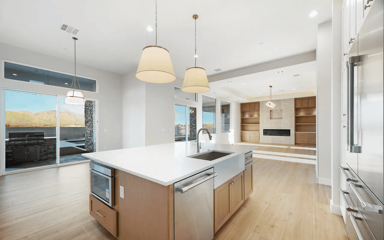 Bright, elegant home interior